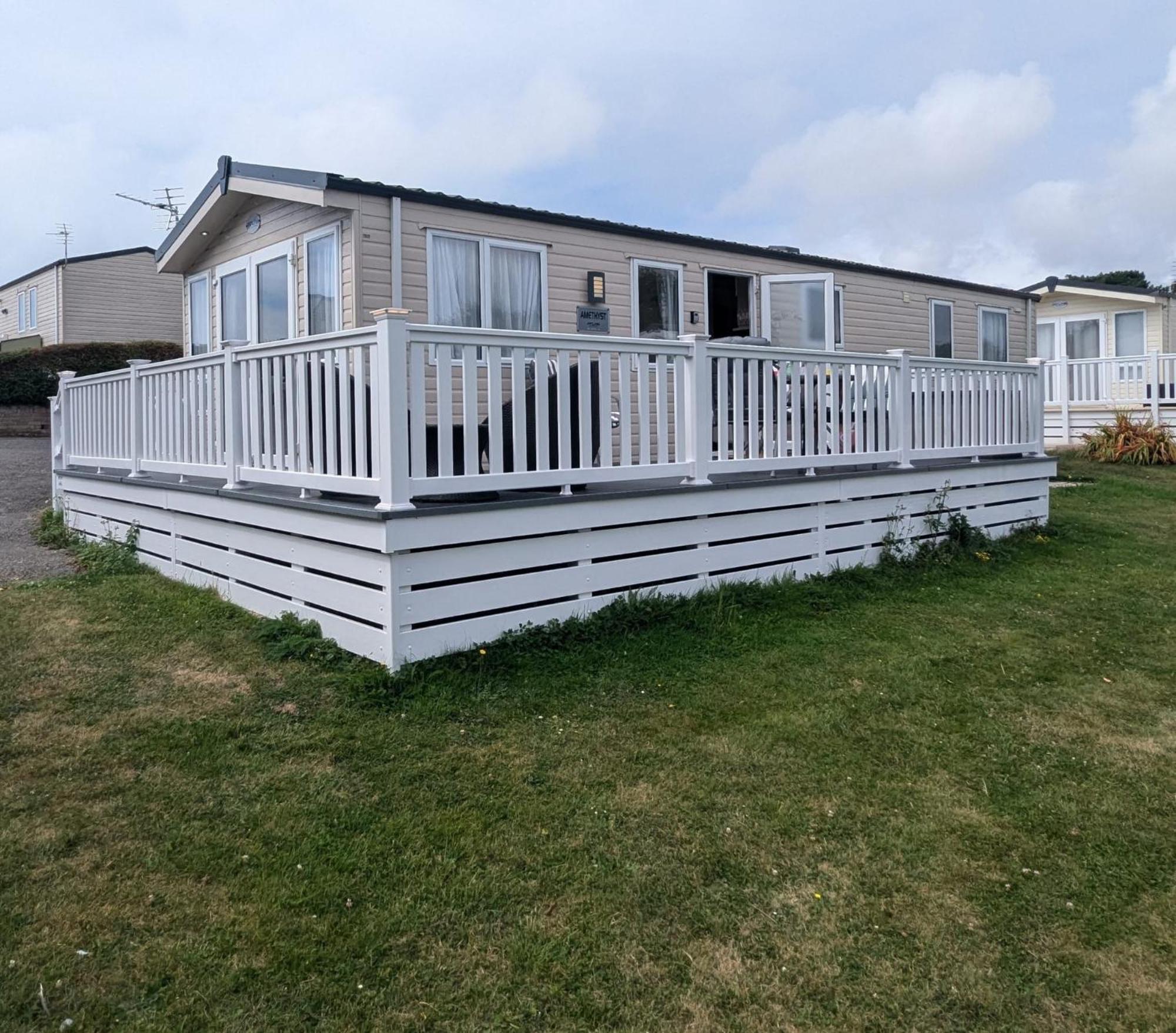 Lovely Bright And Airy Caravan On The 5 Star Shorefield Country Park Entertainment Passes Included Milford-on-Sea Exteriér fotografie